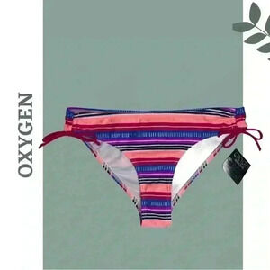 Oxygen Stripe Swim Bottom
Metallic Stripe Bikini Blue Pink
Size Medium